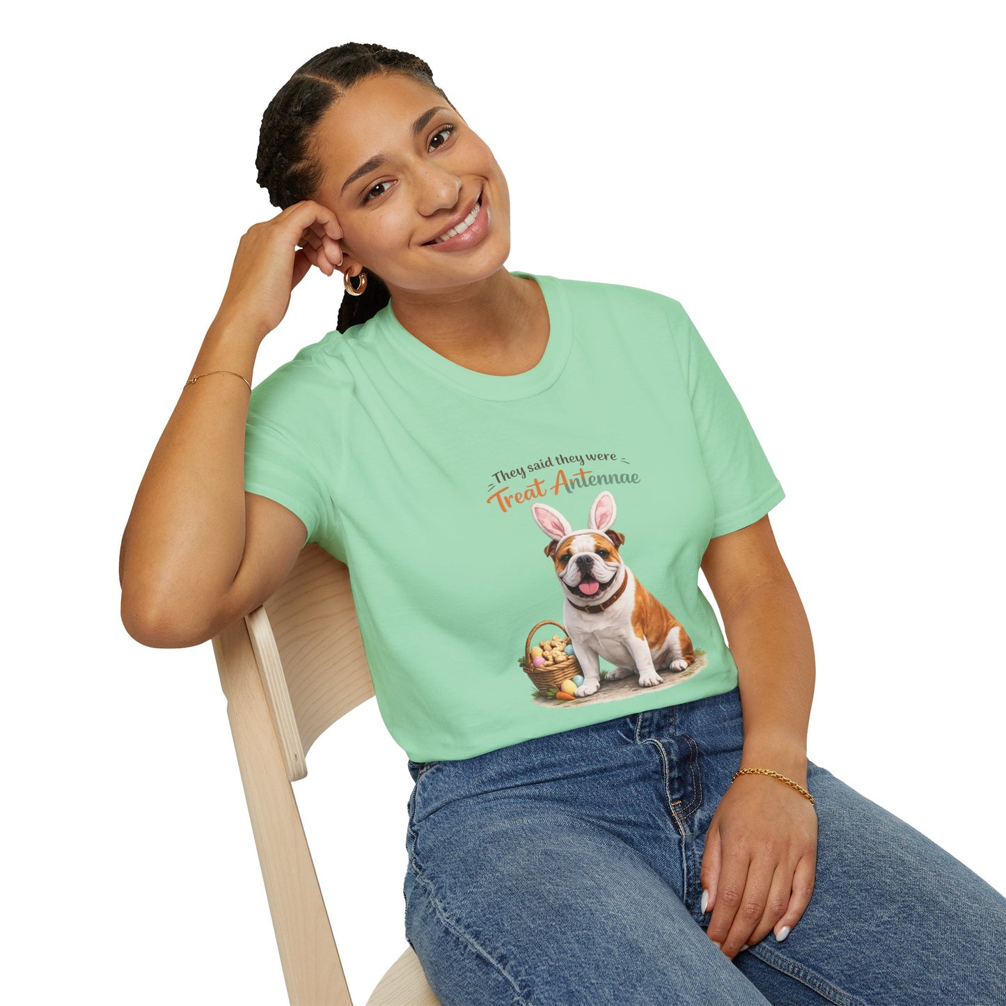 Bulldog Treat Antennae™ – Easter Bulldog Lover T-Shirt